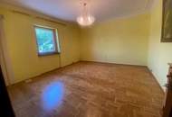 Gepflegtes Einfamilienhaus mit großer Terrasse und vielen Garagen!