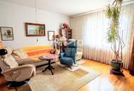 Viel Platz für Familie &amp; Generationen – Zweifamilienhaus auf 703 m² Grundstück