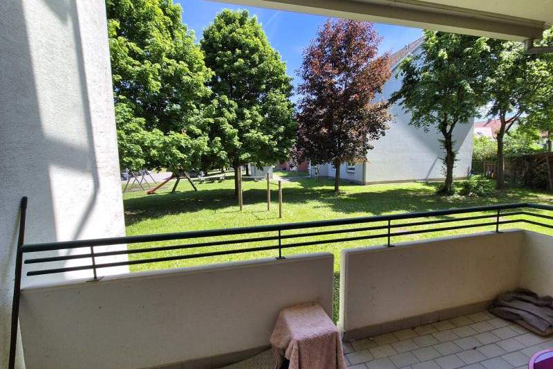 Geräumige Mietwohnung (70m²) mit 2 Balkone in ruhiger, zentraler Lage in Fürstenfeld!, Wohnung-miete, 700,00,€, 8280 Hartberg-Fürstenfeld