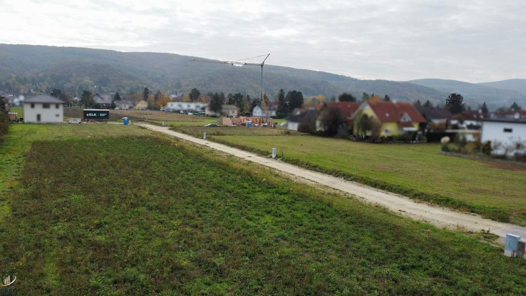 Jungfamilien aufgepasst! Hervorragender Baugrund für Familienhaus!