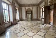 Herrschaftliches Wohnen im Schloss 138 m² 4 Zimmer Warmmiete!