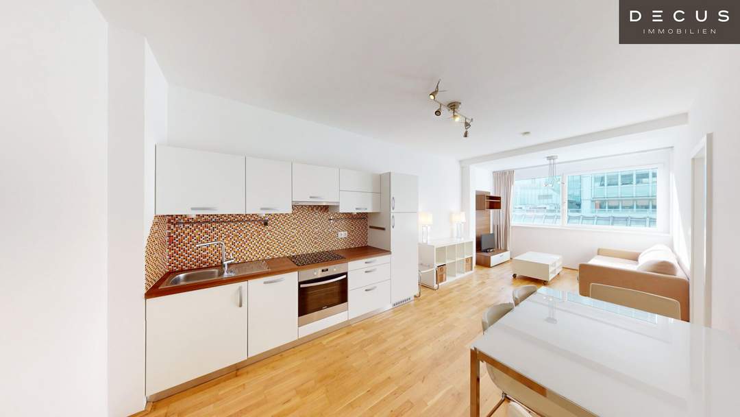 NEUWERTIGE WOHNUNG IN BESTLAGE AM KARLSPLATZ | MODERNE AUSSTATTUNG