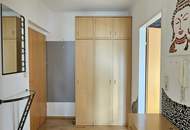 Freundliche Familienwohnung mit Loggia und zwei Stellplätzen