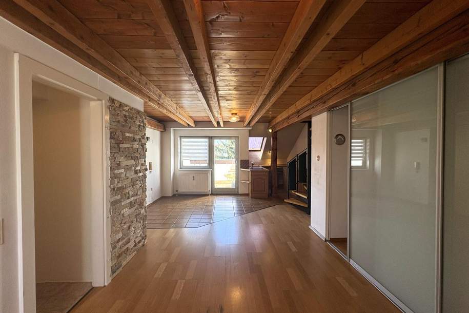 Dachgeschosswohnung mit Galerie und Loggia mit Blick ins Grüne - Bezirk Lend, Wohnung-kauf, 98.000,€, 8020 Graz(Stadt)