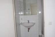 Helle 1-Zimmerwohnung mit Loggia in ruhiger Lage (Mietbeginn 01.04.2026)