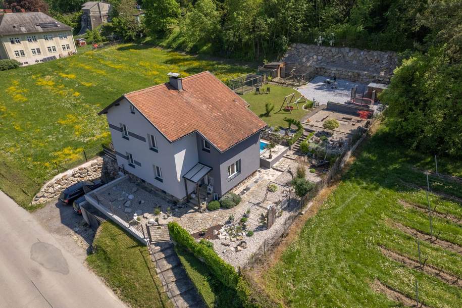 Einfamilienhaus in schöner Lage mit großem Garten, Haus-kauf, 395.000,€, 3133 Sankt Pölten(Land)