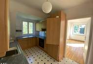 Top sanierte DG-Wohnung mit Balkon / nur 3 Wohneinheiten im Haus