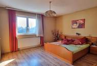 RENOVIERUNGSBEDÜRTIGES EIN-ZWEIFAMILIENHAUS IN ZENTRALER LAGE