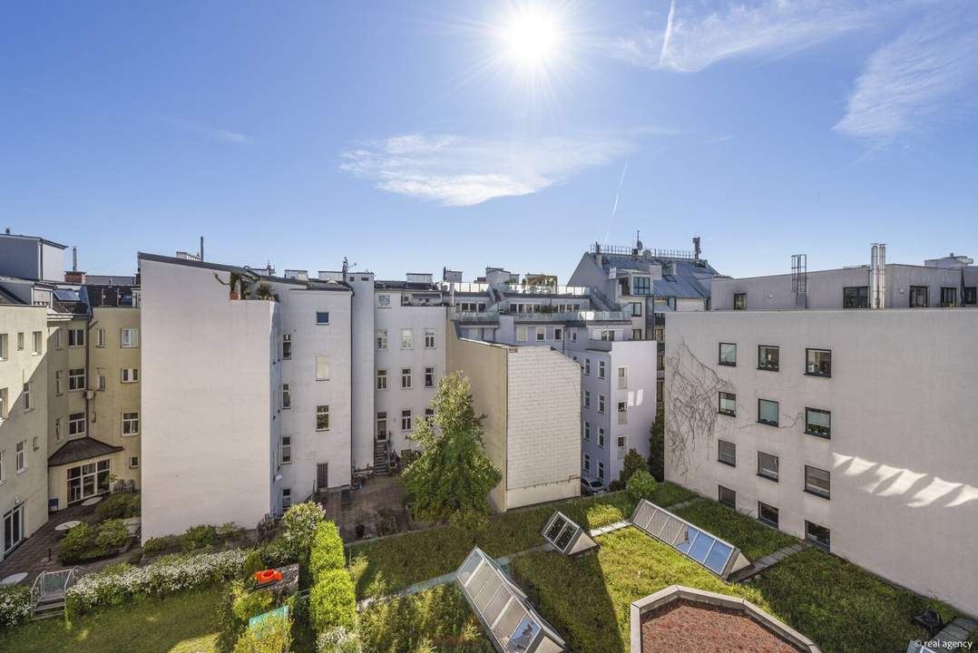 Provisionsfrei für den Käufer! Nähe U1 Keplerplatz - DG-Maisonette im ruhigen Innenhof!