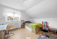 Energieeffizientes, großzügiges Einfamilienhaus mit Pool, sonnigem Garten und beheiztem Wintergarten!