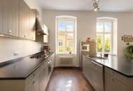 "UNDERCOVER - JUWEL!"