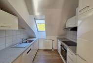 Tolle Eigentumswohnung im Dachgeschoß in sehr guter Lage mit einem eigenen Parkplatz