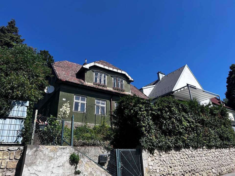 Einfamilienhaus mit Charme und Potenzial in Toplage Eisenstadts – sanieren oder neu bauen (Provisionsfrei)