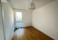 2-Zimmer-Wohnung mit Loggia/Balkon und Garage