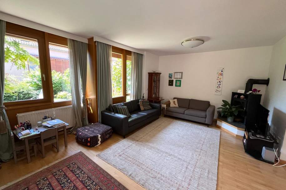 Stilvolles Eckreihenhaus mit Platz für eine große Familie! 6 Zimmer, 3 Bäder, 2 Terrassen und ein schöner Garten in guter Lage in Weiz, Haus-kauf, 540.000,€, 8160 Weiz