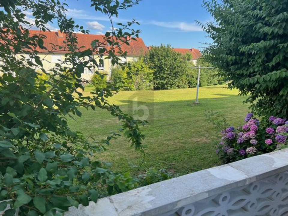 FAMILIENHIT IN ZENTRALER UND RUHIGER LAGE