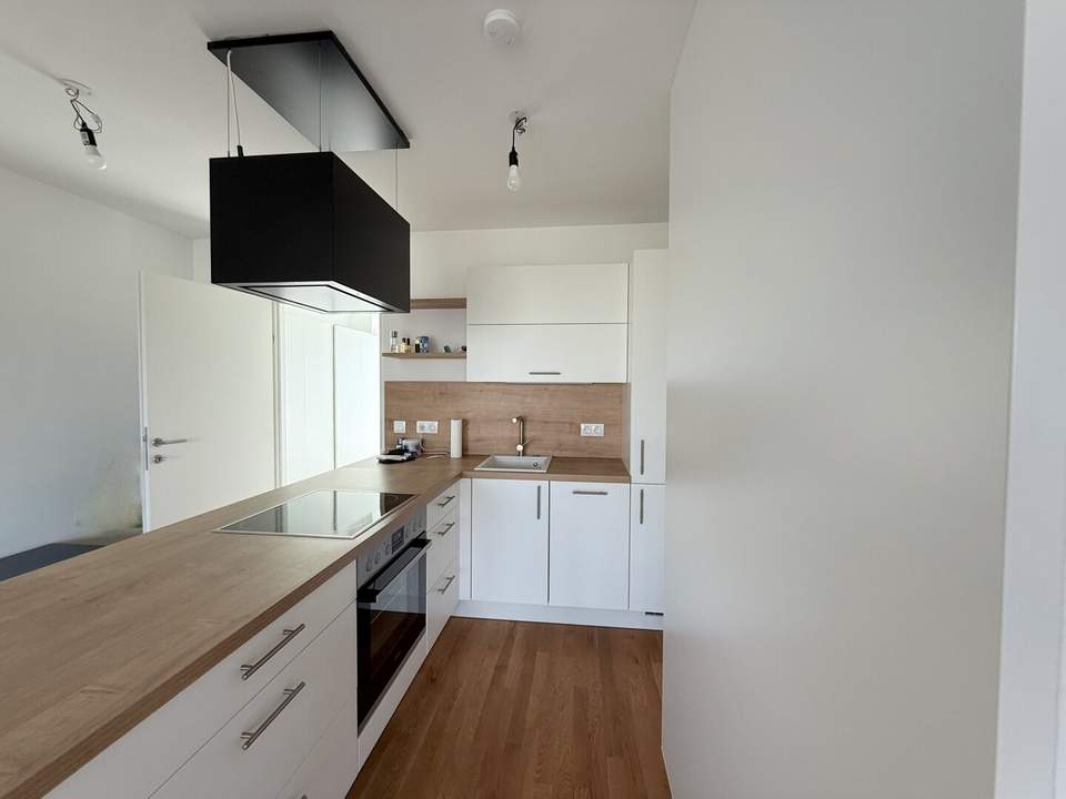 Stilvolle 2-Zimmer-Wohnung mit Dachterrasse und hochwertiger Ausstattung