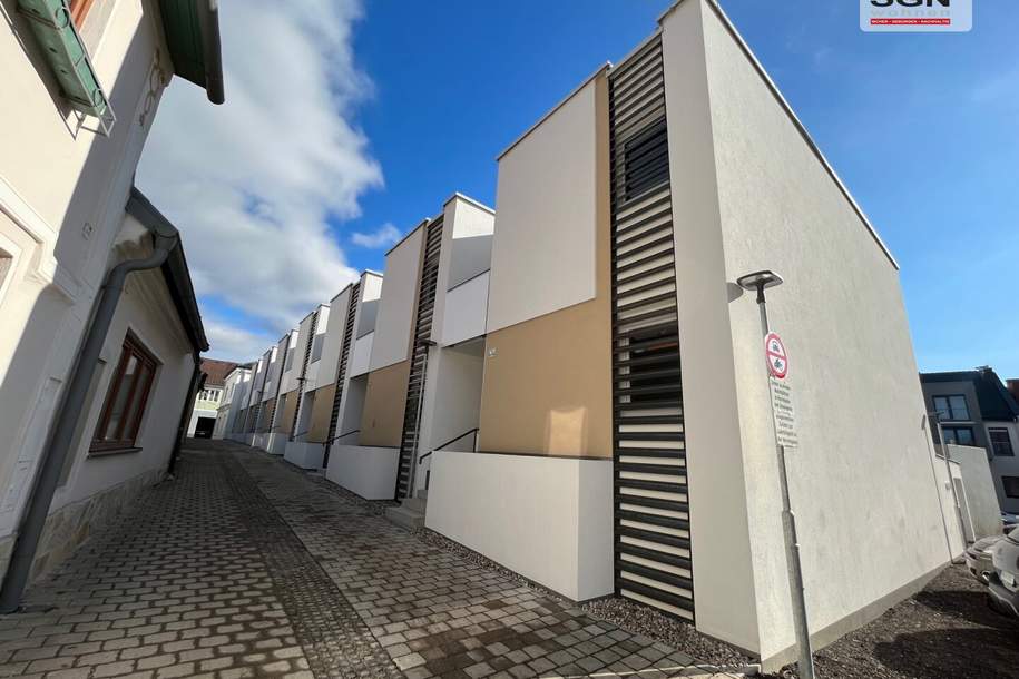 Geförderter Erstbezug:4 Zimmer (Stadt-)Reihenhaus in Neunkirchen mit 2 Garagenstellplätze -"Wohnen mit Chic", Haus-miete, 995,85,€, 2620 Neunkirchen