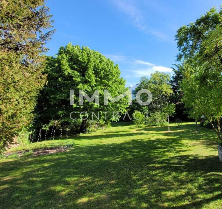 Baugrund für Einfamilienvillen oder Doppelhäuser