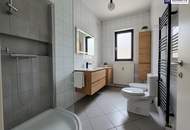 Schnäppchen-Alarm! Sanierungsbedürftige 74m2 Altbauwohnung mit enormen Potenzial, Carport & großzügigem Keller – Ihr neues Zuhause in Graz! Innenhof-Balkon kann bewilligt werden!