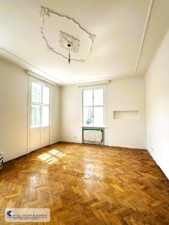 Büro oder Ordination - Großzügige, renovierte 5-Zimmer im klassischen Altbau