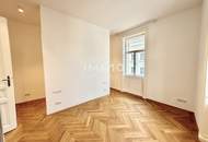 Zeitlose Eleganz im Stilaltbau - Luxuriös sanierte Traumwohnung