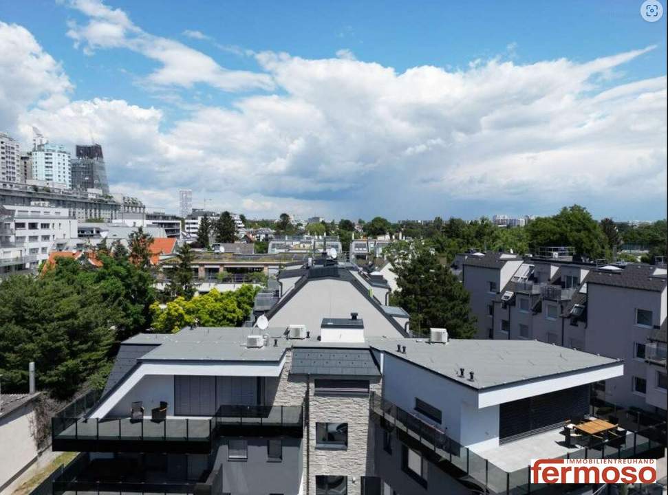 PROVISIONSFREI! Exklusives Penthouse Nähe Uno- City uns Kaiserwasser!