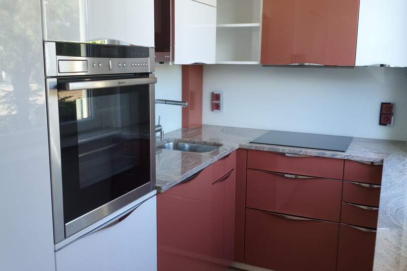 Modernes Wohnen mit Kleinstadt-Charme: Frisch sanierte, lichtdurchflutete, elegante 2 Zimmer Wohnung mit hochwertiger Küche in Stockerau, Wohnung-kauf, 210.000,€, 2000 Korneuburg