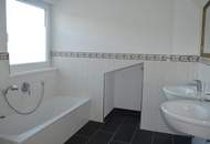 Sonnige 4 Zi-Dachgeschosswohnung mit Terrasse und Balkon!