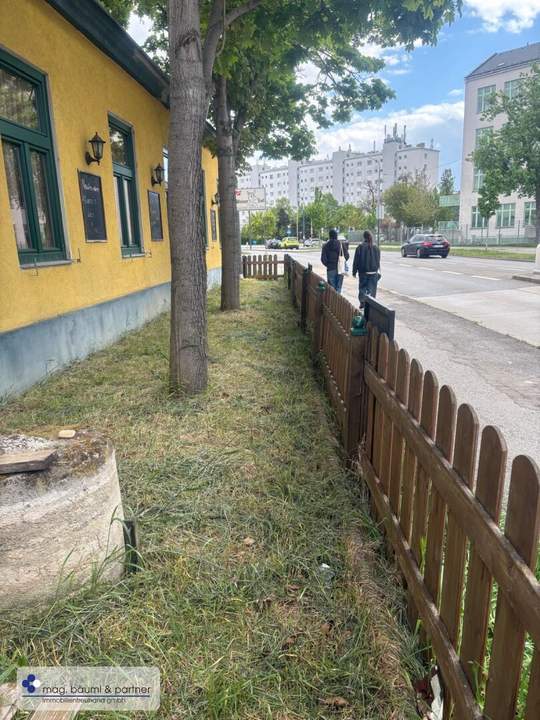 Grundstück für ein gewerbliches Bauprojekt (Büro, Ärztezentrum.....) oder Gastronomie