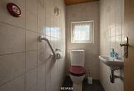 *** Charmantes teilsaniertes Landanwesen mit 10.978 m² Grund – Ruhe, Natur und vielseitige Nutzungsmöglichkeiten nur wenige Minuten zum grünen See ***