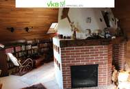 Großzügiges Haus neben Traunsee mit Badeplatz