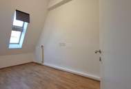 Bennoplatz: 5-Zimmer-Dachgeschosswohnung - VIDEO verfügbar!