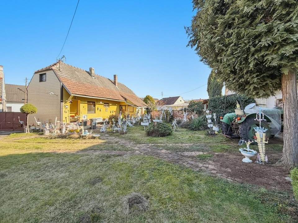 Preiswertes Haus mit Nebengebäude und Garten in Ebenthal- Ausbaupotenzial