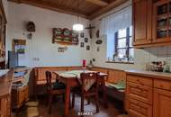 Vierkanter mit großem Innenhof und vielseitigen Nutzungsmöglichkeiten in Buttendorf