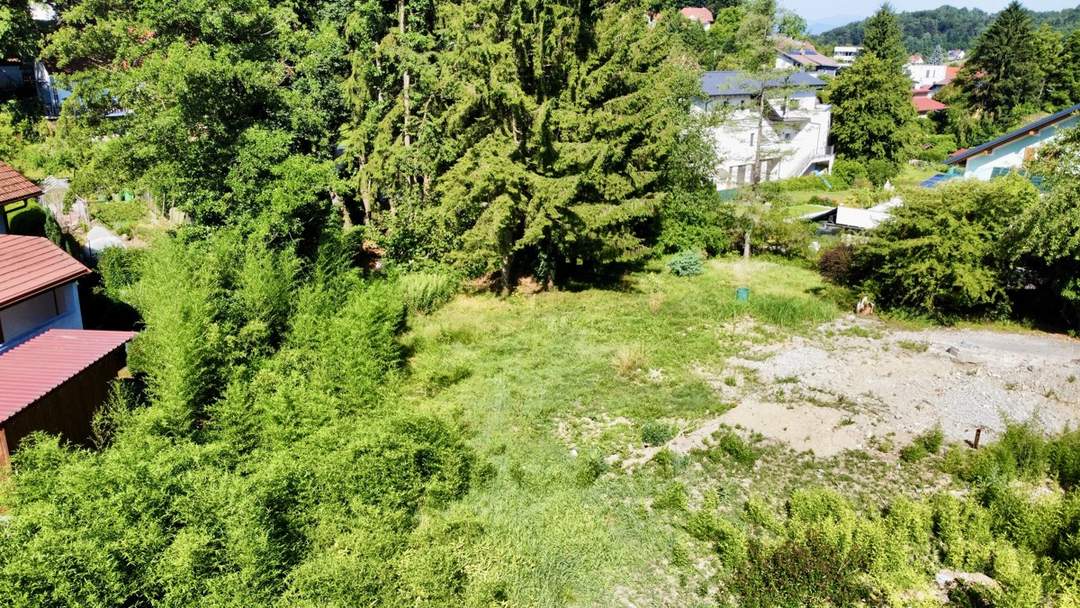 Rarität! Ca. 1.548 m² großes, ruhiges Grundstück - Stadtrandnähe, nur 10 Minuten vom LKH entfernt!
