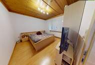 Riesiges Ein- oder Zweifamilienhaus mit 359 m² Wohnfläche, 2 Terrassen, Garage und Fernblick in Thalheim