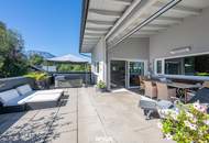 Gewerbeimmobilie mit Penthouse, Hallenflächen und großem Außenbereich
