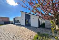 Hochwertig. Modern. Anders. – Exklusives Einfamilienhaus mit Pool!