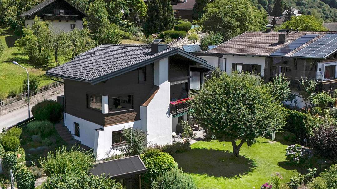 Stilvolles Wohnhaus in bester Sonnenlage nahe der Stadt