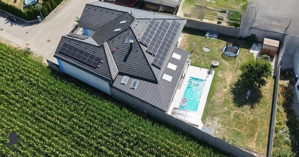 Modernes Familienhaus mit Pool, PV-Anlage & hochwertiger Technik in Heiligeneich