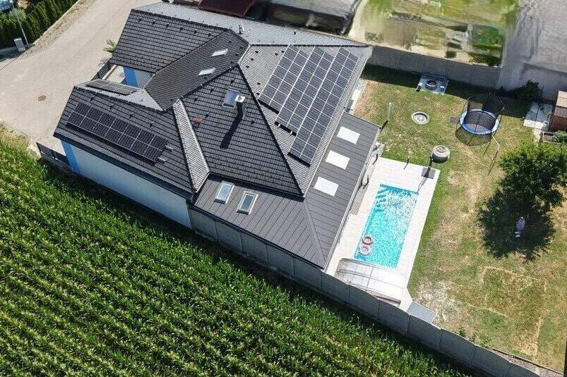 Modernes Familienhaus mit Pool, PV-Anlage & hochwertiger Technik in Heiligeneich, Haus-kauf, 3452 Tulln