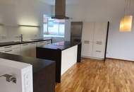 Designer-Doppelhaushälfte mit Dachterrasse & Garten in Mödling