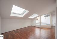 3 Zimmer-DG-Wohnung mit 2 hofseitigen Terrassen nahe Oper