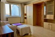 HELLE 2 ZIMMER Wohnung in RUHIGER Wohngegend - renovierungsbedürftig