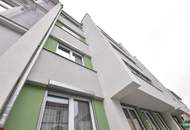 Sanierungsbedürftige Eigentumswohnung mit großzügiger Terrasse