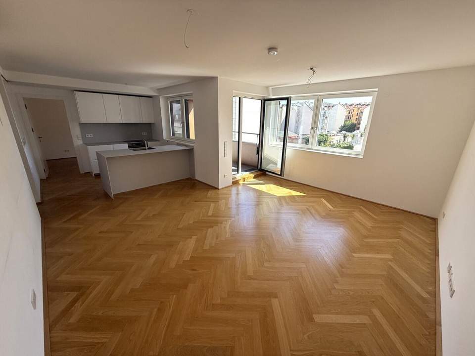 4 Zimmer DG-Wohnung auf einer Ebene - keine Schrägen !!! - plus 1 Terrasse nächst Margaretenplatz/Schlossquadrat