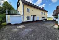 Herrliche Alleinlage: Großzügiges Einfamilienhaus (155m²) mit ehemaligem Wirtschaftsgebäude inmitten der Weinberge mit Blick auf Schloss Kapfenstein!