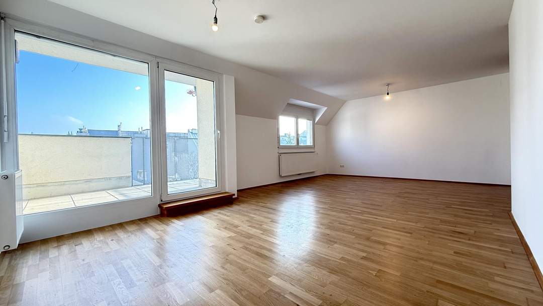 4 Zimmer - DG - Wohnung mit 2 Bädern und 8m² Terrasse! Weitblick! Hochwertige Ausstattung!
