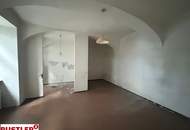 Schmuckstück! Sanierungsbedürftige 1 Zimmerwohnung in absoluter Toplage!